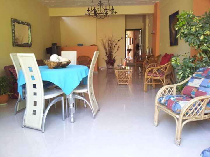 Ιωλκοσ Aparthotel Loutra Aidhipsou Exteriör bild